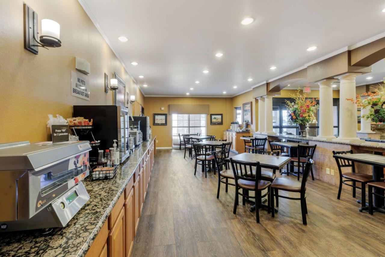 Clarendon Best Western Plus Red River Inn מראה חיצוני תמונה