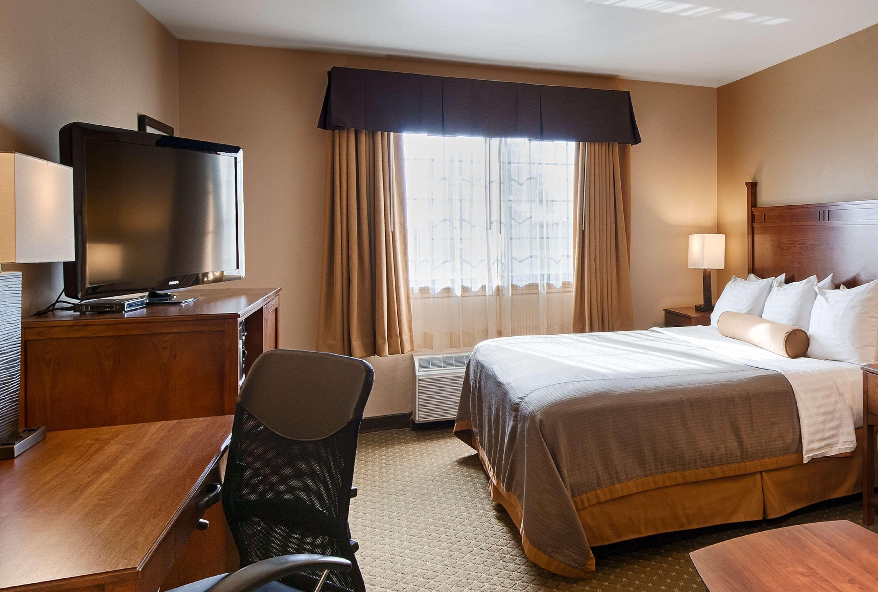 Clarendon Best Western Plus Red River Inn מראה חיצוני תמונה