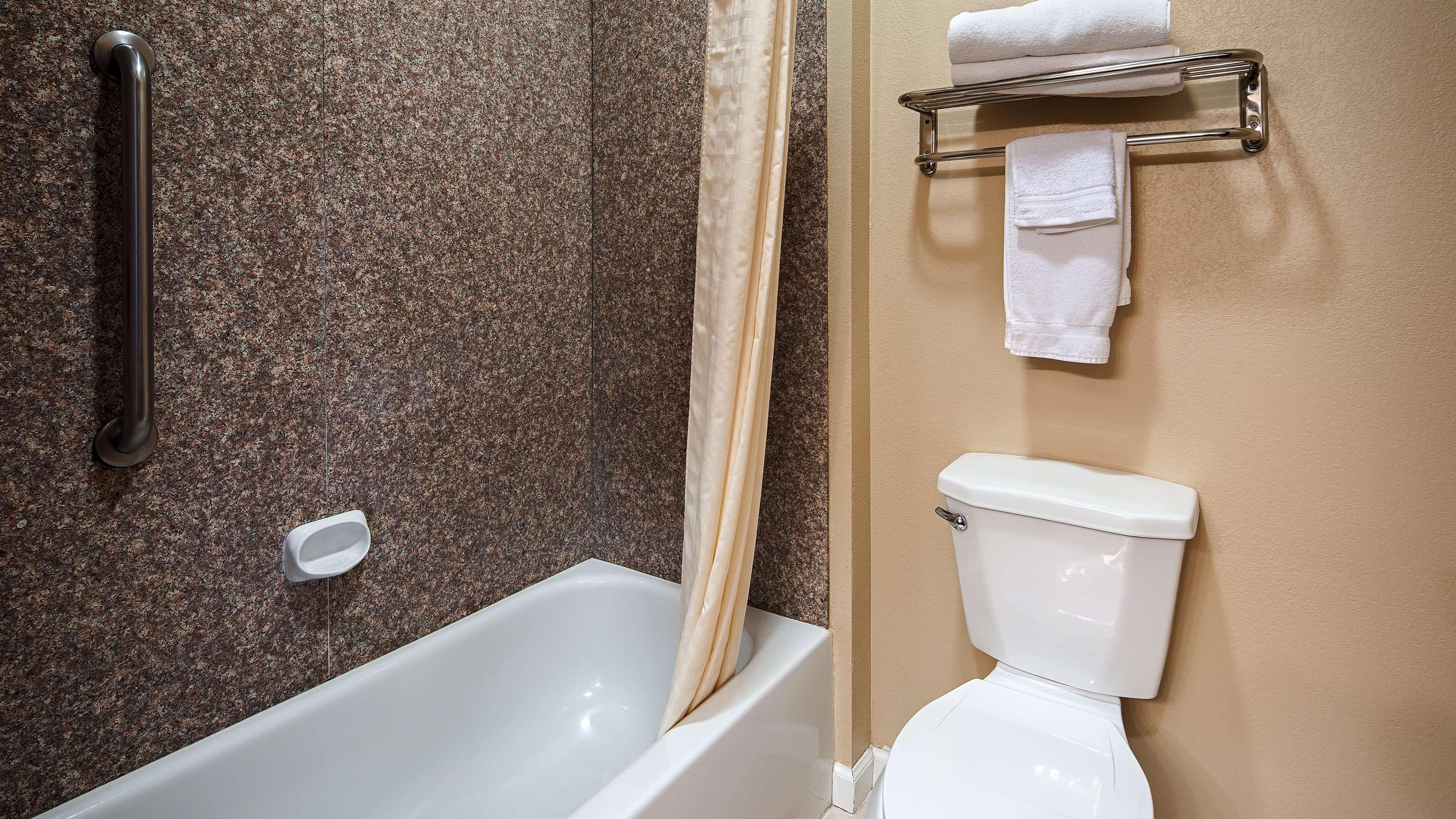 Clarendon Best Western Plus Red River Inn מראה חיצוני תמונה