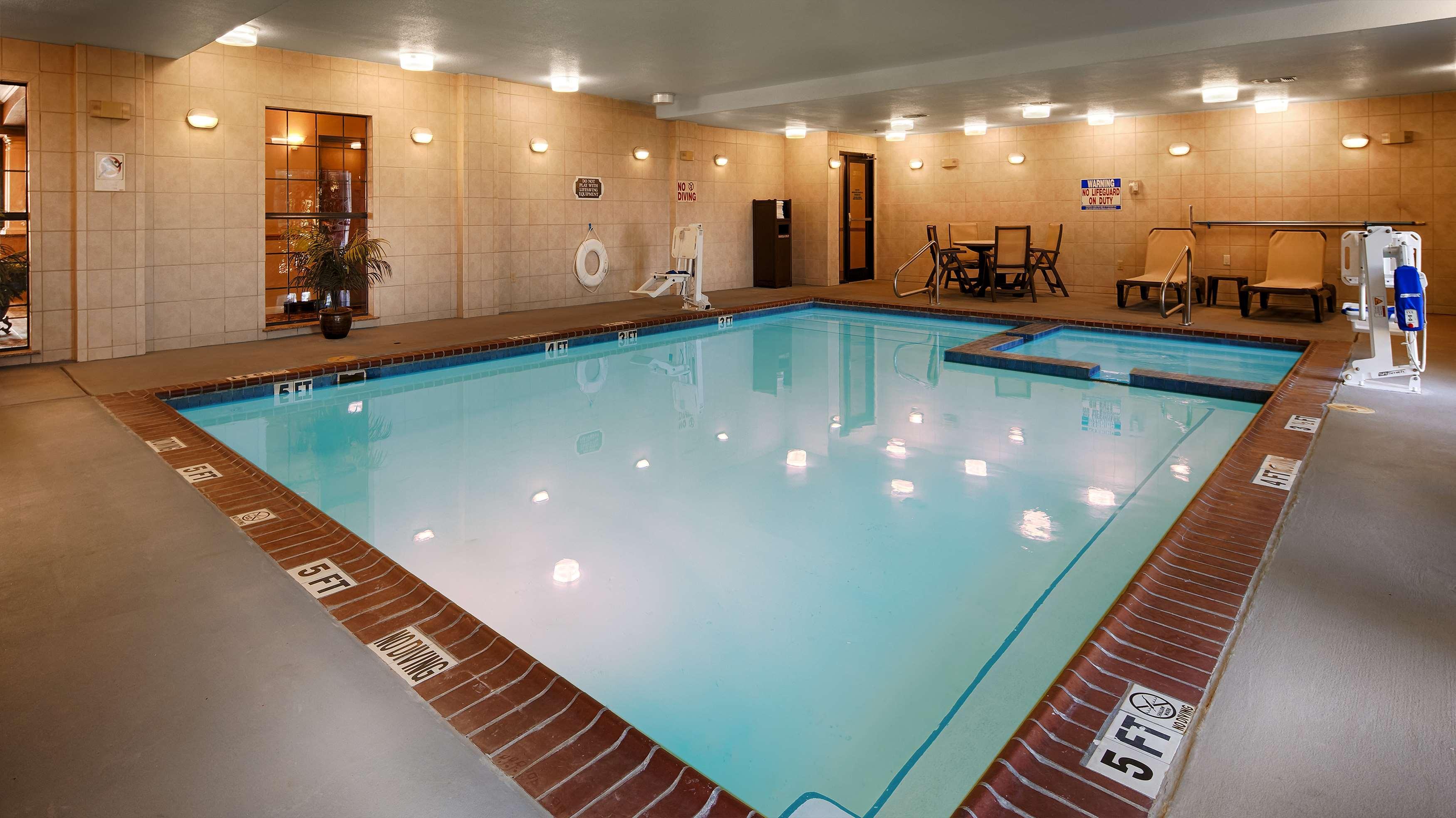 Clarendon Best Western Plus Red River Inn מראה חיצוני תמונה